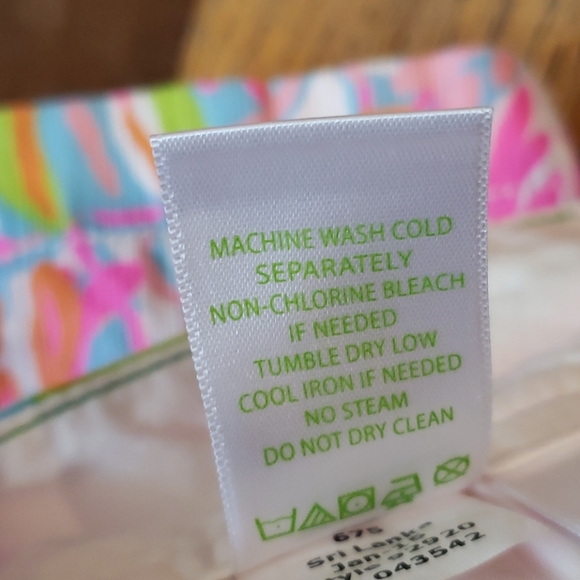LILLY PULITZER Shorts - Picture 10 of 12